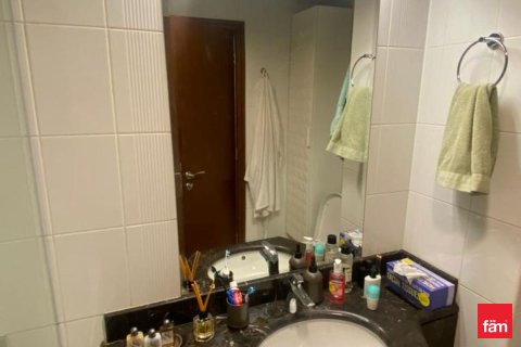 דירה למכירה ב Downtown Dubai (Downtown Burj Dubai), Dubai, איחוד האמירויות 2 חדרי שינה, 128 מ"ר, מספר 689328 - תמונה 12