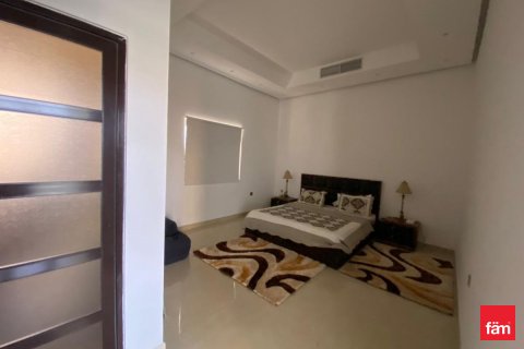 Villa til leie i Dubai, Emiratene 4 soverom, 1356.4 kvm Nr. 655857 - Foto 13