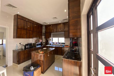 Villa til leie i Dubai, Emiratene 4 soverom, 1356.4 kvm Nr. 655857 - Foto 9