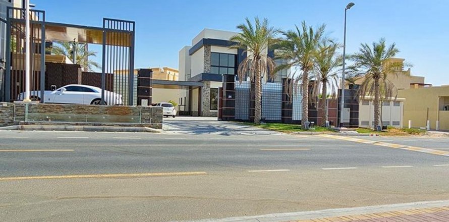 Vila di Dubai, UEA 4 kamar tidur, 1356.4 m2 nomor 655857