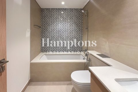 Снять в аренду квартиру в Mina Rashid, Дубай, ОАЭ 2 спальни, 122.17952239м2, № 651138 - фото 1