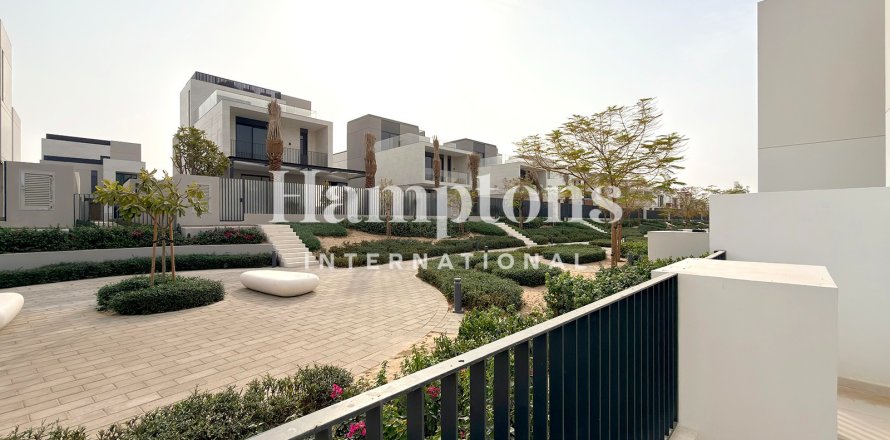 Таунхаус в Arabian Ranches 3, Дубай, ОАЕ 3 спальні, 125.047м2 № 726198