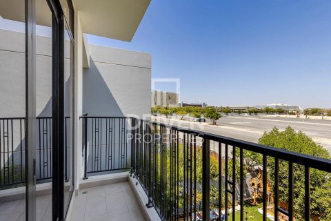 Villa in Motor City, Dubai, UAE 3 bedrooms, 252 sq.m. № 602269 - photo 2