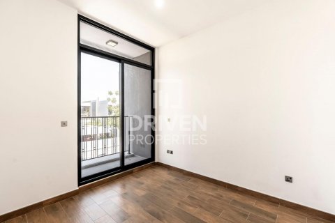 Villa in Motor City, Dubai, UAE 3 bedrooms, 252 sq.m. № 602268 - photo 9