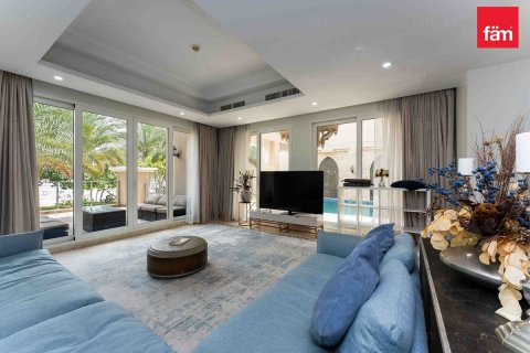Vila di Palm Jumeirah, Dubai, UAE 5 bilik tidur, 540.4 meter persegi № 596101 - foto 4