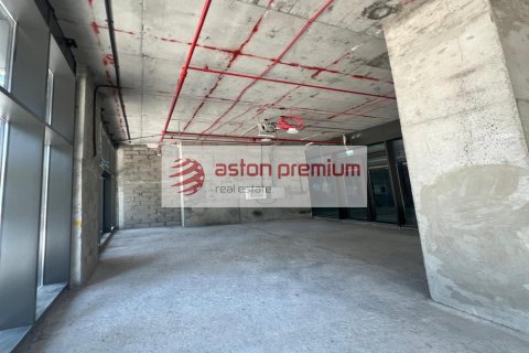 Dyqan në Business Bay, Dubai, Emiratet e Bashkuara Arabe 65 m2. № 695611 - Foto 9