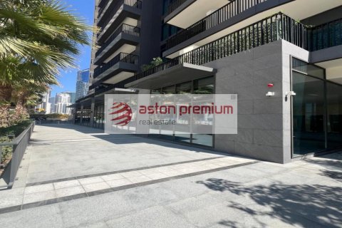 Dyqan në Business Bay, Dubai, Emiratet e Bashkuara Arabe 65 m2. № 695611 - Foto 2