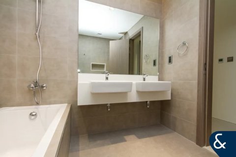 Apartman u gradu Mohammed Bin Rashid City, Dubai, UAE 2 spavaće sobe, 110 m2 Br. 667104 - Slika 12