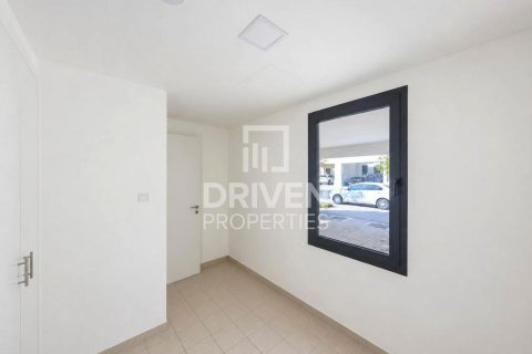 Townhouse de închiriat în Town Square, Dubai, EAU 4 dormitoare, 269.7 mp. №745764 - poză 8