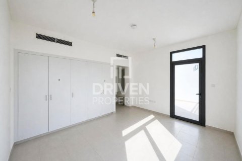 Townhouse de închiriat în Town Square, Dubai, EAU 4 dormitoare, 269.7 mp. №745764 - poză 10