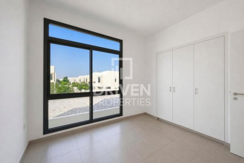 Townhouse de închiriat în Town Square, Dubai, EAU 4 dormitoare, 269.7 mp. №745764 - poză 16