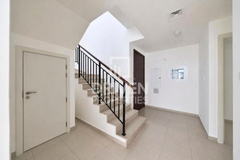 Townhouse de închiriat în Town Square, Dubai, EAU 4 dormitoare, 269.7 mp. №745764 - poză 4