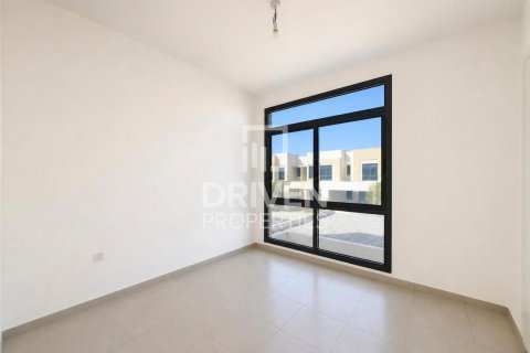 Townhouse de închiriat în Town Square, Dubai, EAU 4 dormitoare, 269.7 mp. №745764 - poză 14