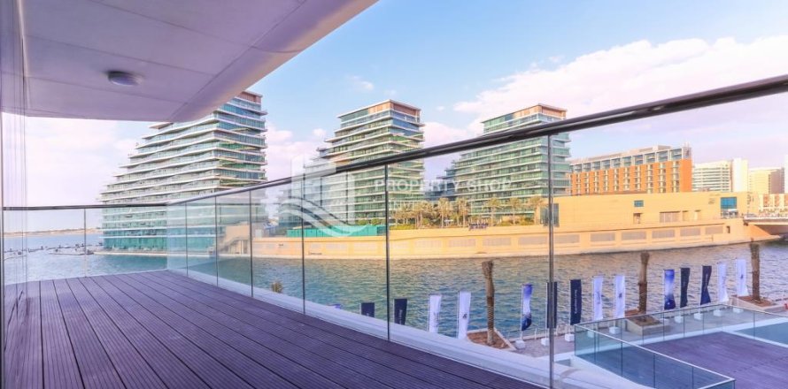 خانه شهری در Al Raha Beach، Abu Dhabi ، امارات متحده عربی 3 خوابه ، 492 متر مربع.  شماره 717070