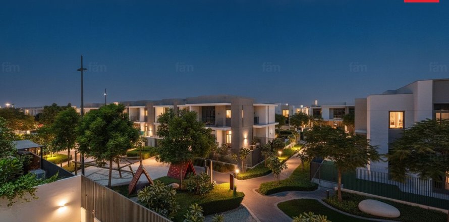 Villa Dubaijā, AAE 4 istabas, 250.6 m2 Nr. 720408