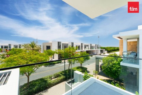 Dubai, UAE의 임대용 빌라 침실 4개, 250.6제곱미터 번호 720408 - 사진 3