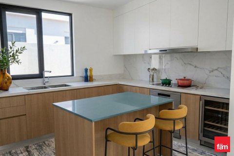 Kaupunkipientalo Jebel Ali, Dubai, Arabiemiraatit 4 makuuhuonetta, 335.9 m2 № 720405 - kuva 4