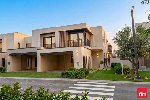 Kaupunkipientalo Jebel Ali, Dubai, Arabiemiraatit 4 makuuhuonetta, 335.9 m2 № 720405 - kuva 2
