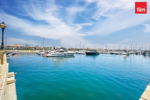 Apartment sa Palm Jumeirah, Dubai, UAE 3 silid-tulugan, 255.6 sq.m. № 720409