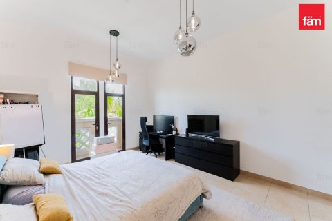 Řadový dům v Dubai, SAE 4 ložnice, 306.6 m² Č.: 751487 - fotografie 15