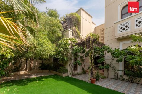 Řadový dům v Dubai, SAE 4 ložnice, 306.6 m² Č.: 751487 - fotografie 18