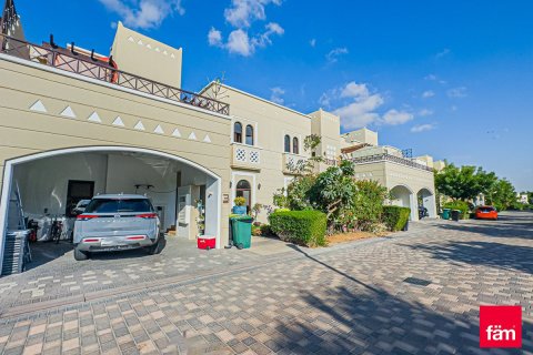Townhouse in Dubai, UAE 4 bedrooms, 306.6 sq.m. № 751487 - photo 13