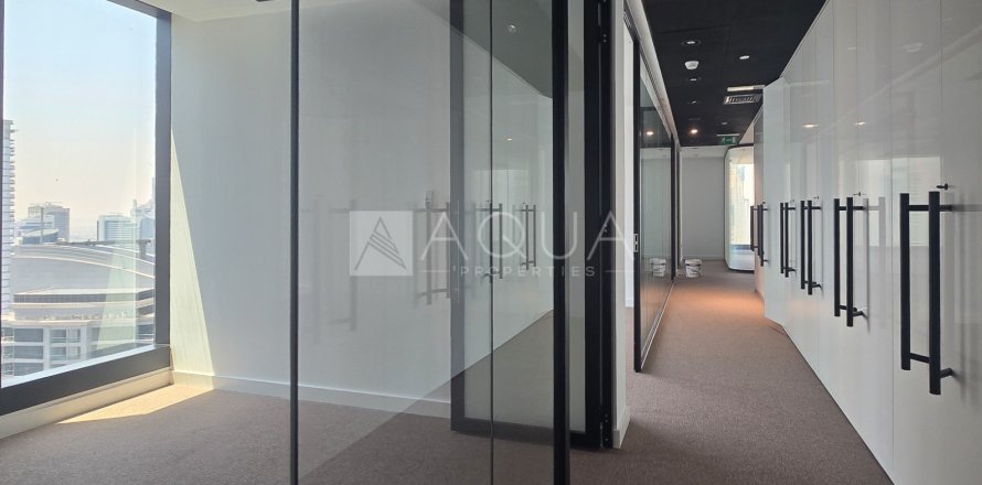 Kancelária v Dubai Marina, SAE 666.9 m2 č. 751516