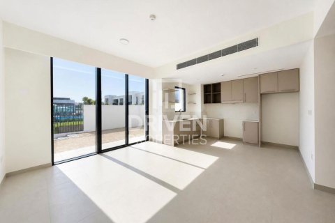 Villa en Arabian Ranches 3, Dubai, EAU 3 dormitorios, 144.84 m² № 742438
