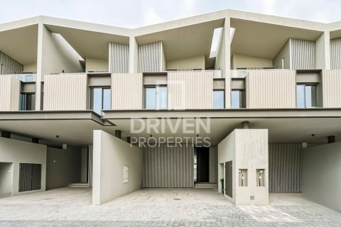 Maison de ville à Nadd Al Sheba, Dubai, EAU: 3 chambres, 351.08 m2 № 742442