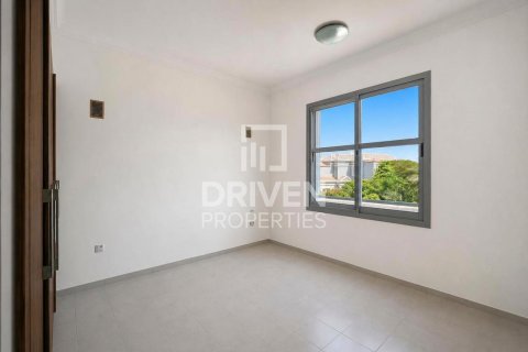 Townhouse in Falcon City of Wonders, Dubai, UAE 4 bedrooms, 324.05 sq.m. № 762664 - photo 6
