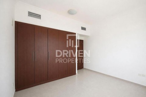 Townhouse in Falcon City of Wonders, Dubai, UAE 4 bedrooms, 324.05 sq.m. № 762664 - photo 11