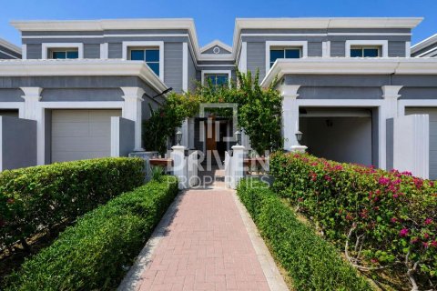 Townhouse in Falcon City of Wonders, Dubai, UAE 4 bedrooms, 324.05 sq.m. № 762664 - photo 19
