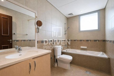 Townhouse in Falcon City of Wonders, Dubai, UAE 4 bedrooms, 324.05 sq.m. № 762664 - photo 18