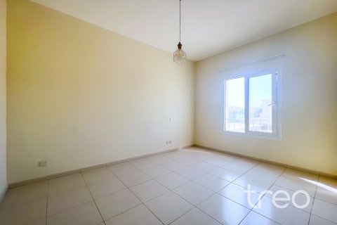 Villa till försäljning i The Springs, Dubai, UAE 3 sovrum, 208.66 kvm Nr. 733178 - fotografi 10