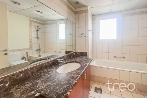 Villa till försäljning i The Springs, Dubai, UAE 3 sovrum, 208.66 kvm Nr. 733178 - fotografi 14