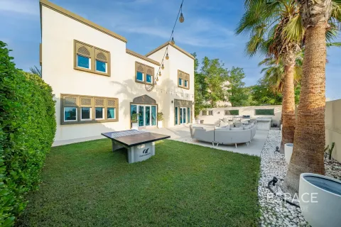 Jumeirah Park, Dubai, UAE의 판매용 빌라 침실 3개, 285제곱미터 번호 649472 - 사진 20