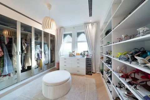 Jumeirah Park, Dubai, UAE의 판매용 빌라 침실 3개, 285제곱미터 번호 649472 - 사진 16