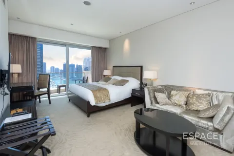 Apartment in Dubai Marina, UAE 50 sq.m. № 649471 - photo 2