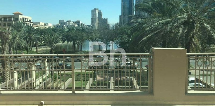 Apartmen di Dubai, UAE 2 bilik tidur, 160 meter persegi № 645337