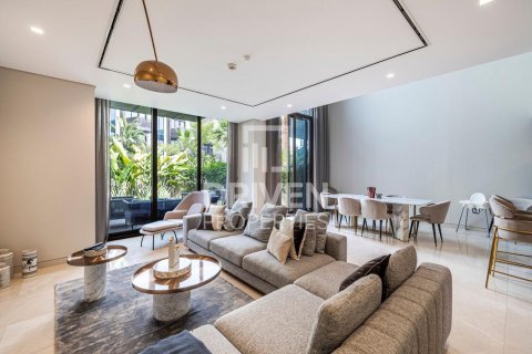 Vila v Jumeirah, Dubai, SAE 3 spálne, 258 m2 č. 683042 - Fotografia 3