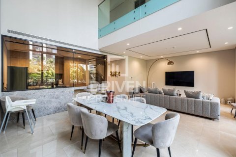 Vila v Jumeirah, Dubai, SAE 3 spálne, 258 m2 č. 683042 - Fotografia 4