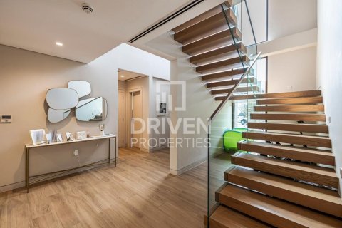 Vila v Jumeirah, Dubai, SAE 3 spálne, 258 m2 č. 683042 - Fotografia 26