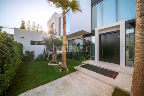 Villa in Al Barari, Dubai, UAE 4 bedrooms, 839 sq.m. № 625239 - photo 17