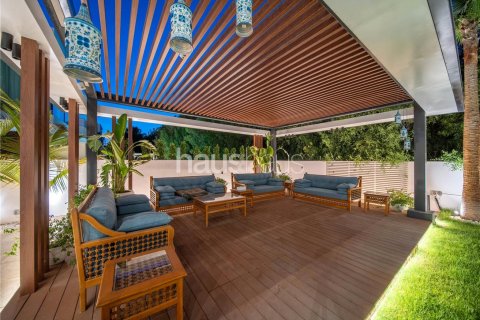 Villa in Al Barari, Dubai, UAE 4 bedrooms, 839 sq.m. № 625239 - photo 11