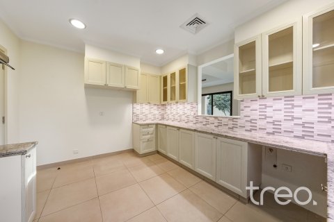 Vilë në Arabian Ranches 2, Dubai, Emiratet e Bashkuara Arabe 5 dhoma gjumi, 360 m2. № 761389 - Foto 5
