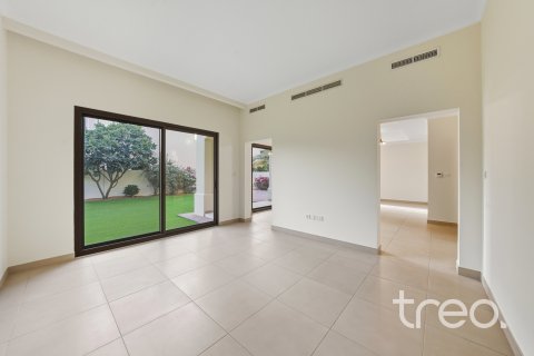 Vilë në Arabian Ranches 2, Dubai, Emiratet e Bashkuara Arabe 5 dhoma gjumi, 360 m2. № 761389 - Foto 3