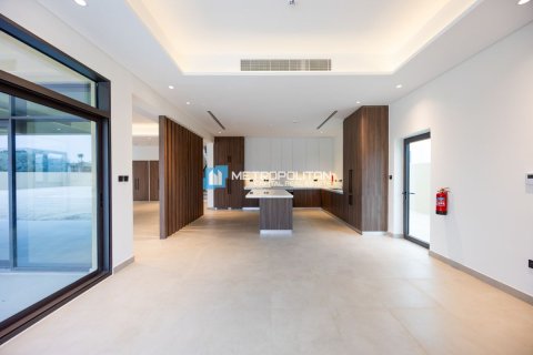 Vila v Ghantoot, Abu Dhabi, SAE 5 spální, 1619.9 m2 č. 695655 - Fotografia 11