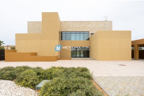 Vila v Ghantoot, Abu Dhabi, SAE 5 spální, 1619.9 m2 č. 695655