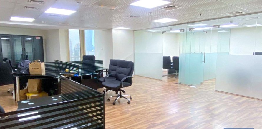 Iroda itt: Jumeirah Lake Towers, Dubai, EAE, 107 m², azonosító: 704789