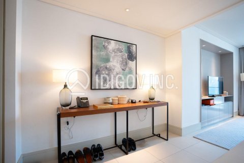 Appartamento in vendita a Downtown Dubai (Downtown Burj Dubai), Dubai, EAU 2 camere da letto, 129 mq. № 680645 - foto 12